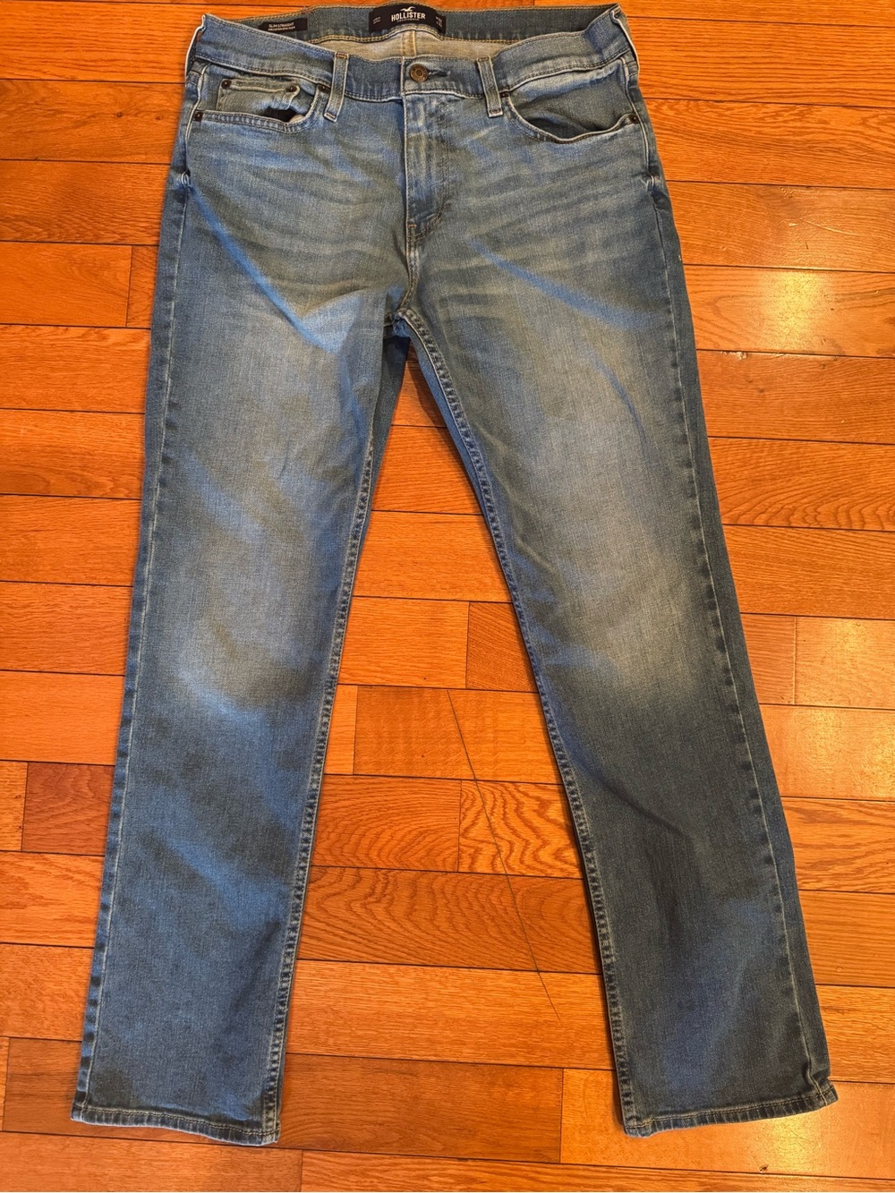 Hollister Slim Straight Epic Flex Jeans Men’s W32 L32 Light Blue Wash EUC